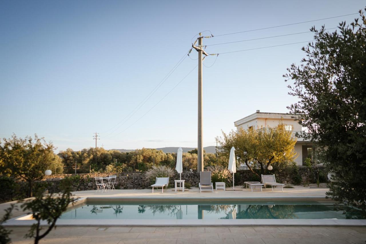 Prestigiosa Villa Con Piscina Condominiale Monopoli Exterior photo