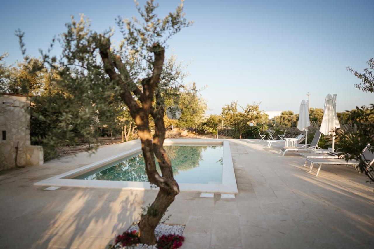 Prestigiosa Villa Con Piscina Condominiale Monopoli Exterior photo
